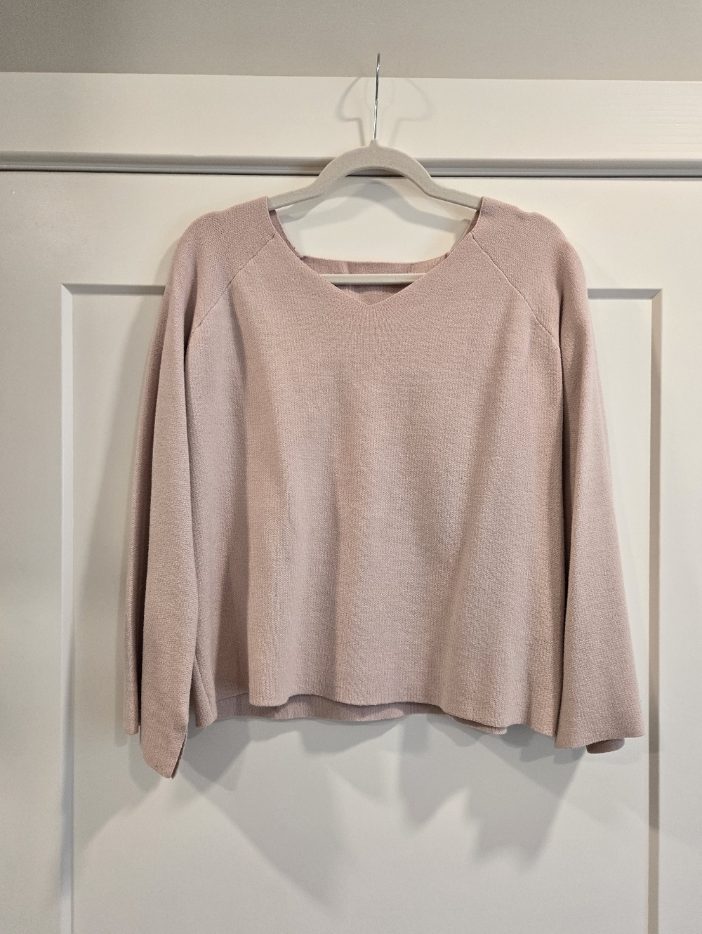 Soft Light Khaki Pink Knit V-Neck Sweater